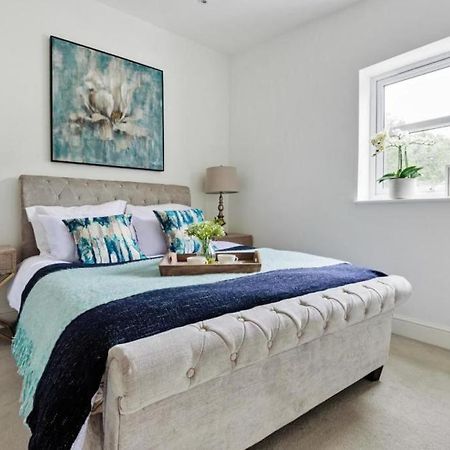 Amazing 3 Bed Interior Designed House With Garden - 114 The Hervey Λονδίνο Εξωτερικό φωτογραφία